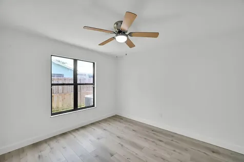 2582 SW Mcdonald Street Port St Lucie FL 34953