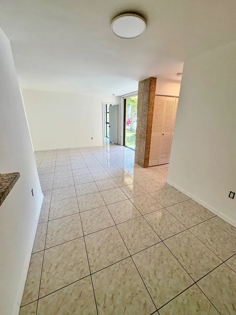 11800 SW 18th Street Miami FL 33175
