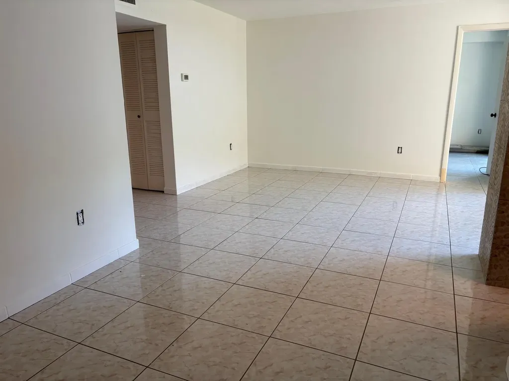 11800 SW 18th Street Miami FL 33175