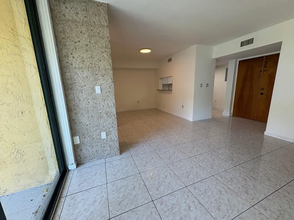 11800 SW 18th Street Miami FL 33175