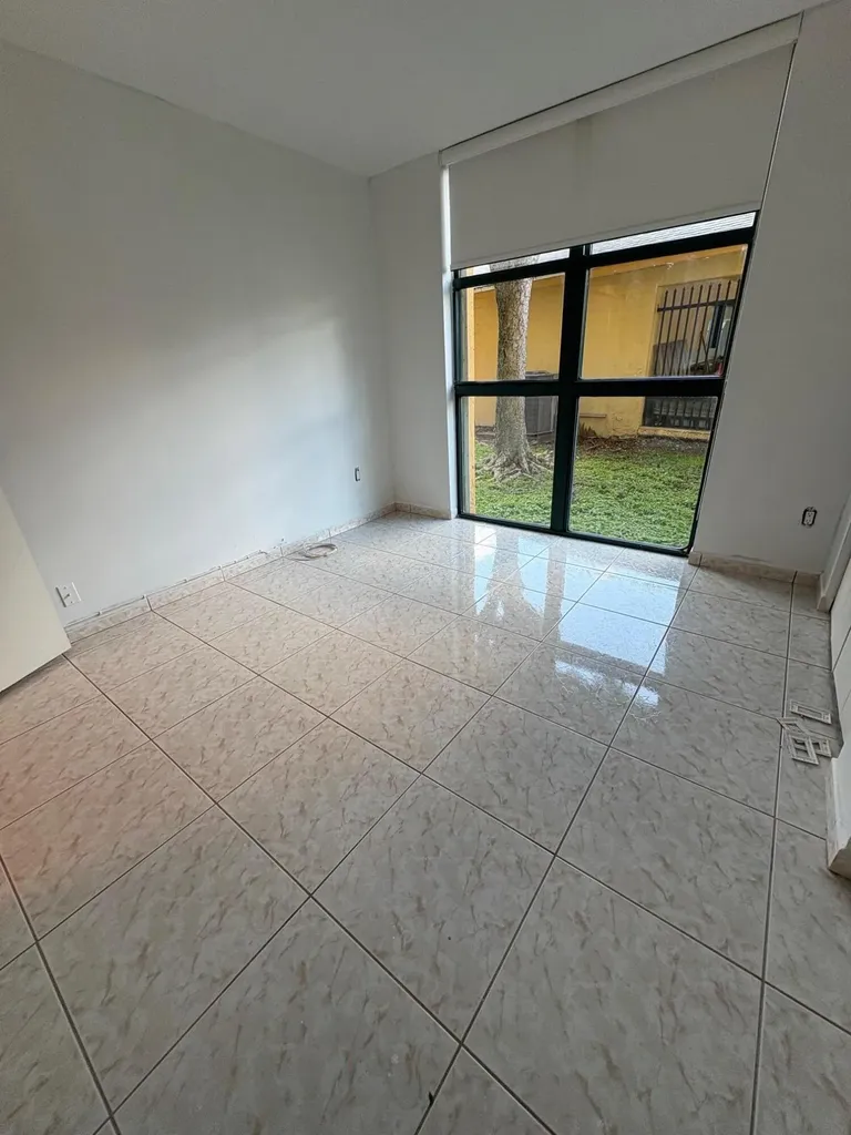 11800 SW 18th Street Miami FL 33175