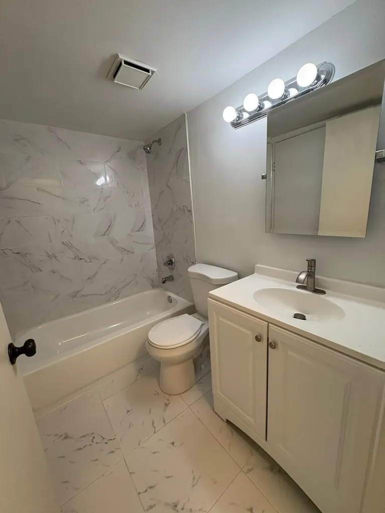 11800 SW 18th Street Miami FL 33175