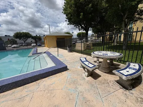 11800 SW 18th Street Miami FL 33175