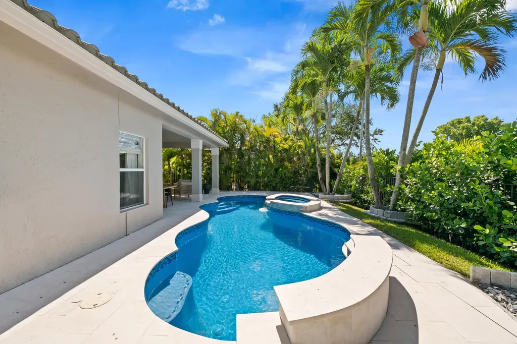 11184 NW 65th Court Parkland FL 33076