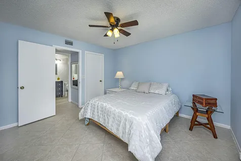 539 Shady Pine Way Greenacres FL 33415