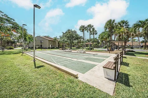 539 Shady Pine Way Greenacres FL 33415