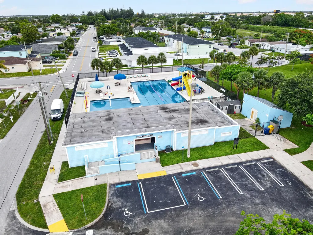 402 NW 12th Avenue Boynton Beach FL 33435