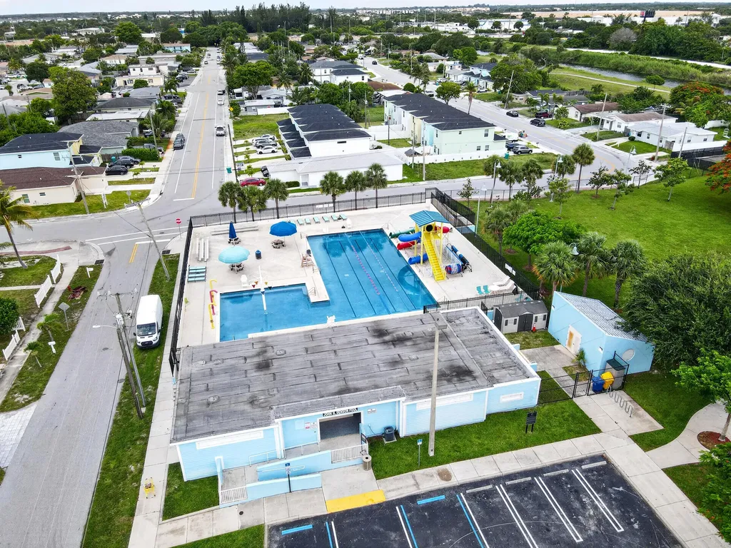 402 NW 12th Avenue Boynton Beach FL 33435