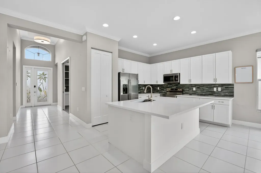 15251 Waterleaf Lane Delray Beach FL 33446