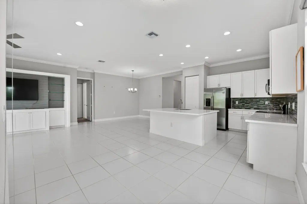 15251 Waterleaf Lane Delray Beach FL 33446