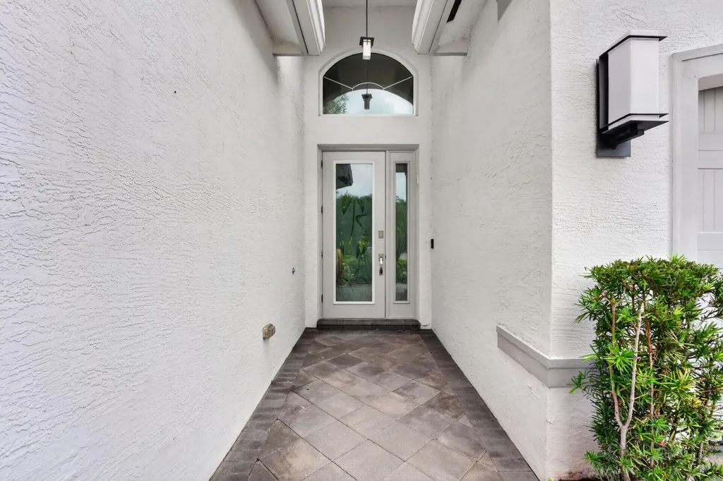 15251 Waterleaf Lane Delray Beach FL 33446