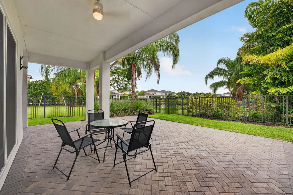 15251 Waterleaf Lane Delray Beach FL 33446