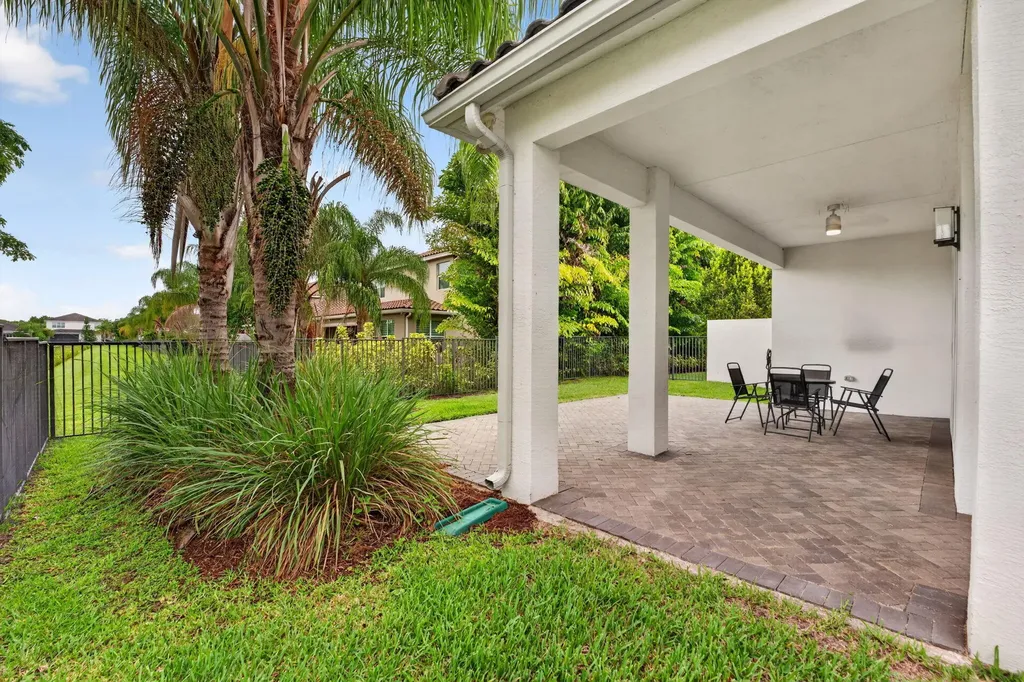 15251 Waterleaf Lane Delray Beach FL 33446