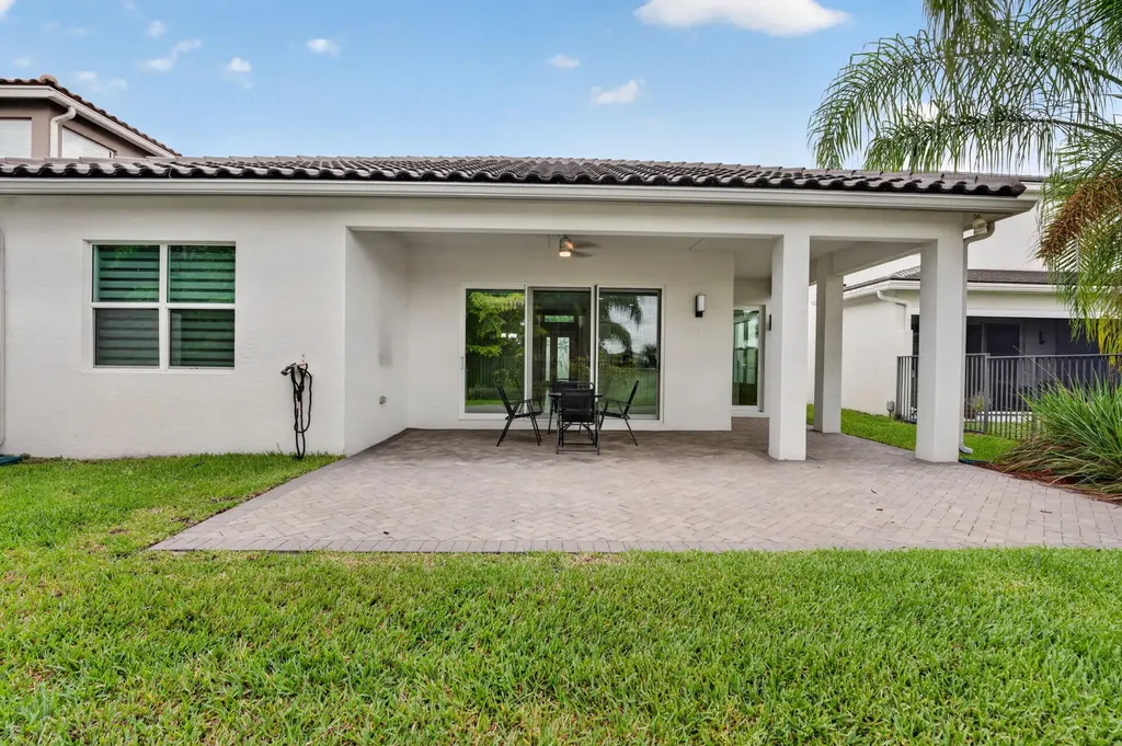15251 Waterleaf Lane Delray Beach FL 33446