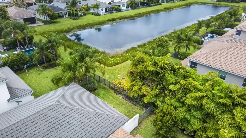 15251 Waterleaf Lane Delray Beach FL 33446