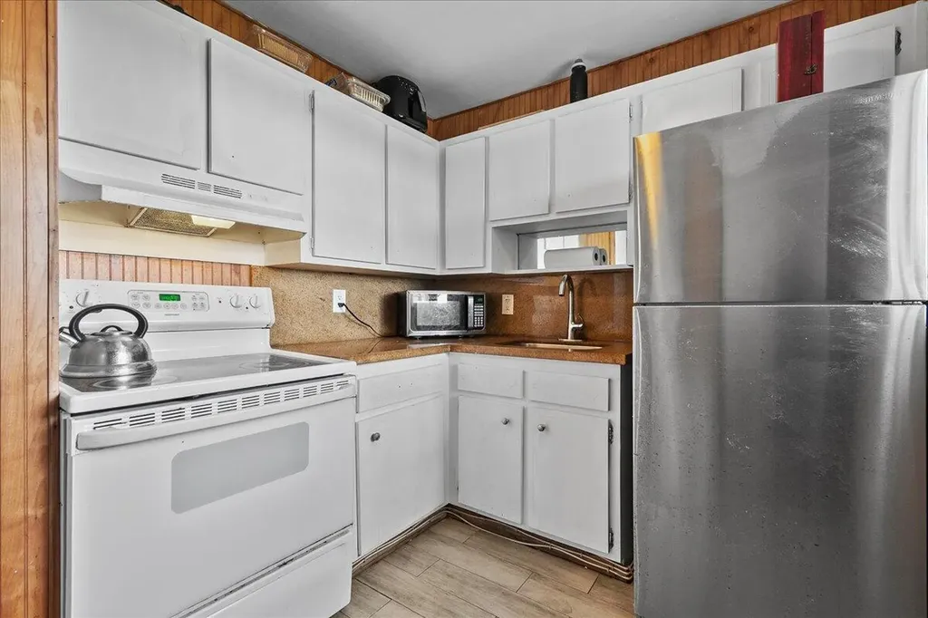 941 Crystal Lake Drive Deerfield Beach FL 33064