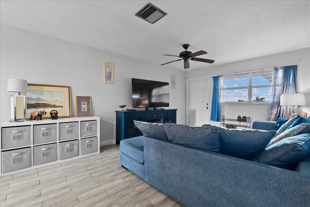 941 Crystal Lake Drive Deerfield Beach FL 33064