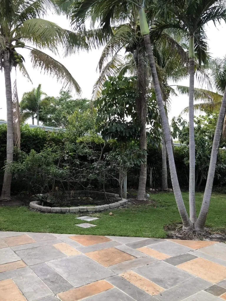 12 S Ocean Breeze Lake Worth Beach FL 33460