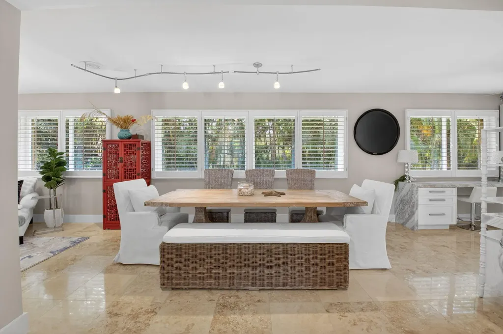 122 Andrews Avenue Delray Beach FL 33483