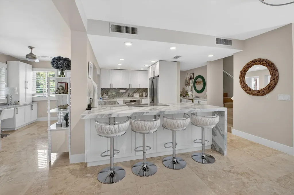 122 Andrews Avenue Delray Beach FL 33483