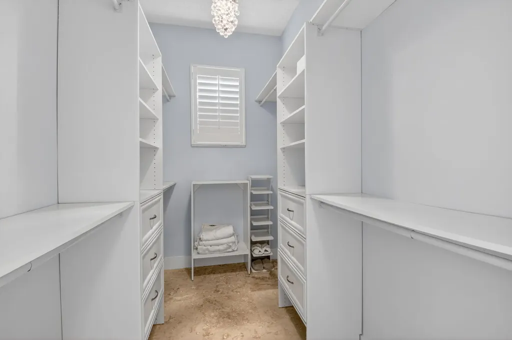 122 Andrews Avenue Delray Beach FL 33483