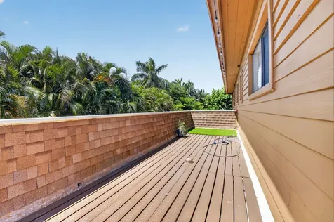 122 Andrews Avenue Delray Beach FL 33483