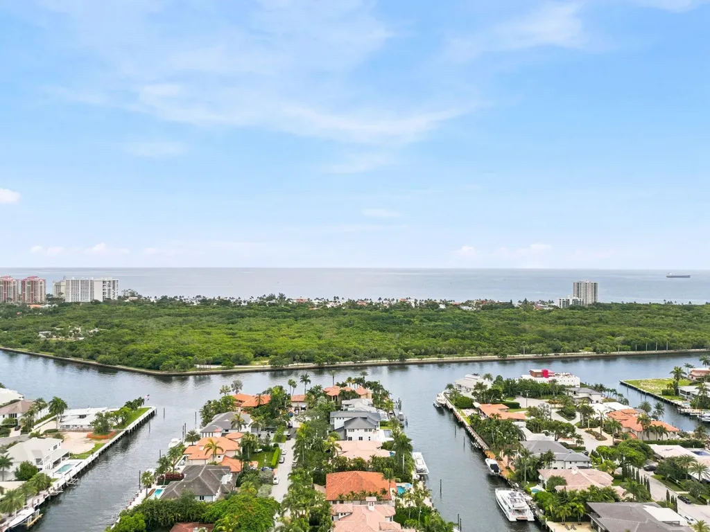 2740 NE 17th Street Fort Lauderdale FL 33305