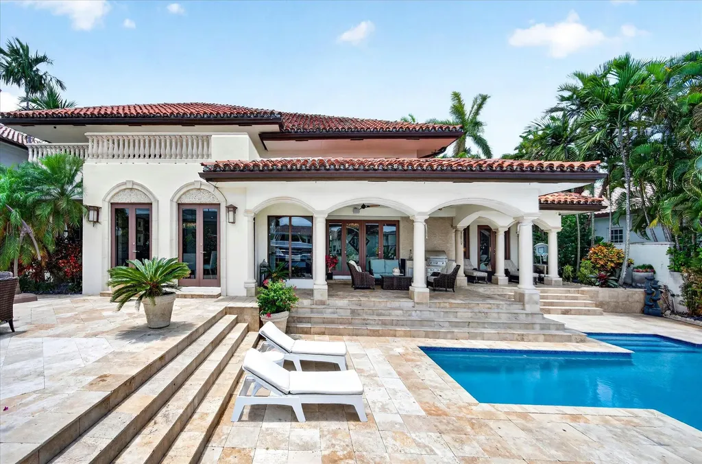 2740 NE 17th Street Fort Lauderdale FL 33305