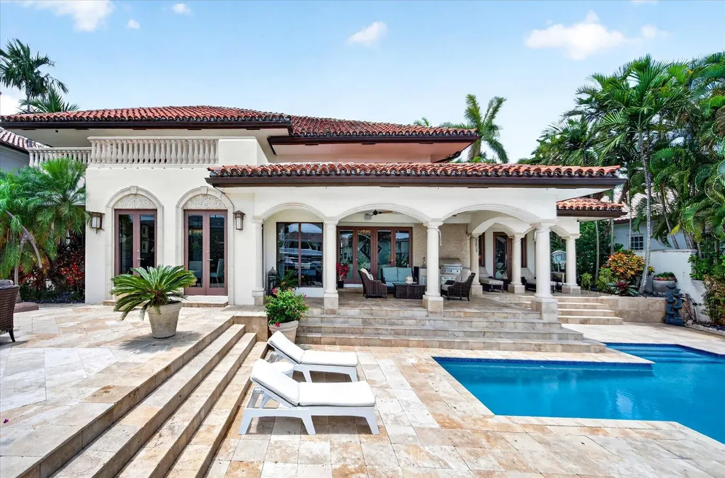 2740 NE 17th Street Fort Lauderdale FL 33305