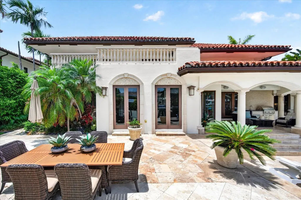 2740 NE 17th Street Fort Lauderdale FL 33305