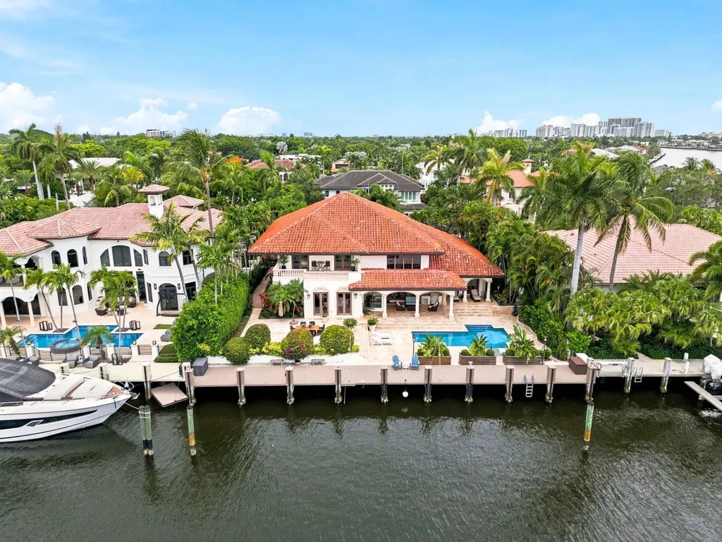 2740 NE 17th Street Fort Lauderdale FL 33305