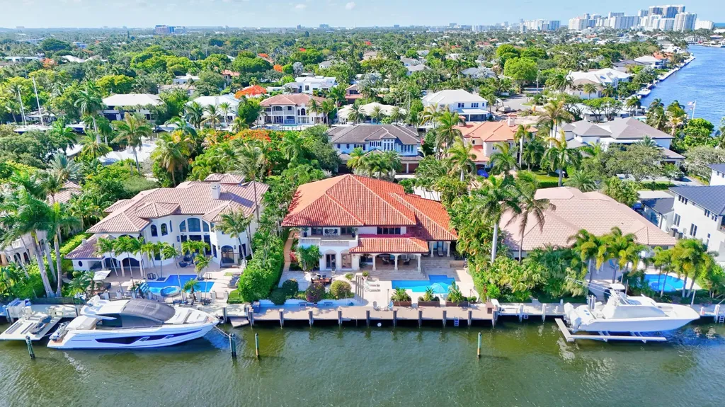2740 NE 17th Street Fort Lauderdale FL 33305