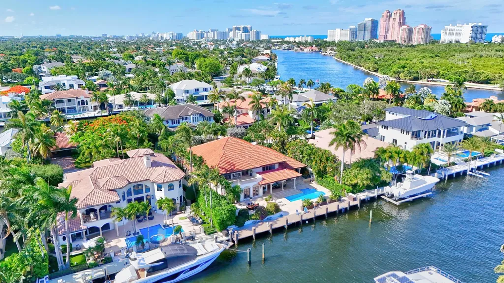 2740 NE 17th Street Fort Lauderdale FL 33305