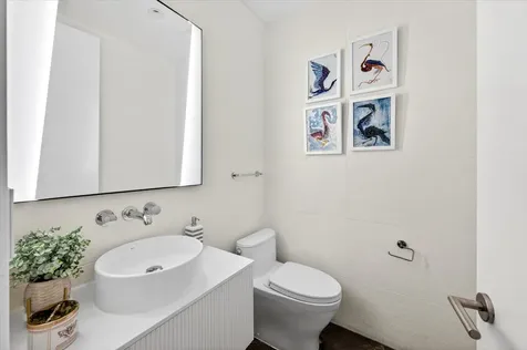 2740 NE 17th Street Fort Lauderdale FL 33305