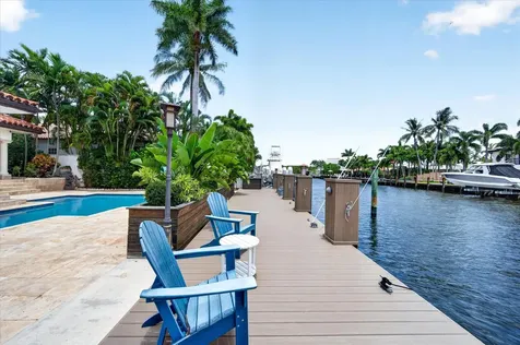 2740 NE 17th Street Fort Lauderdale FL 33305