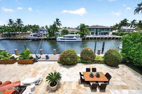 2740 NE 17th Street Fort Lauderdale FL 33305