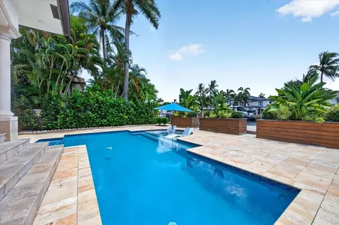 2740 NE 17th Street Fort Lauderdale FL 33305