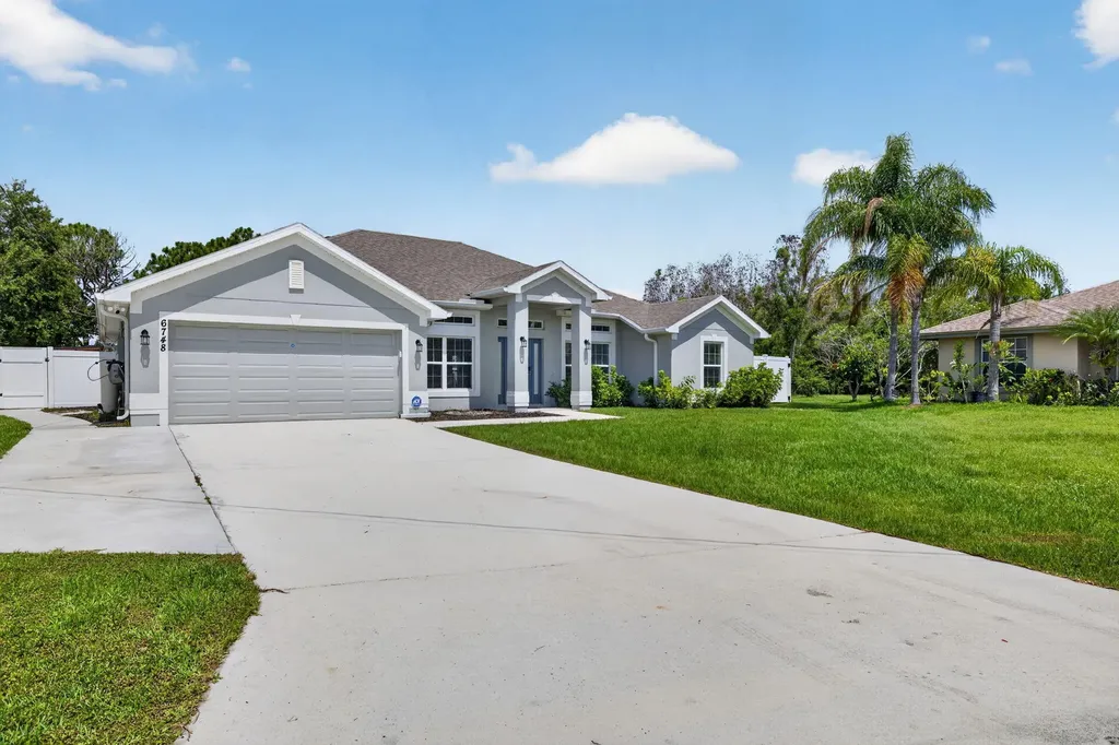 6748 NW Mamie Court Port St Lucie FL 34983