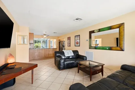 2834 Adams Street Hollywood FL 33020