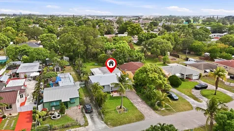 2834 Adams Street Hollywood FL 33020