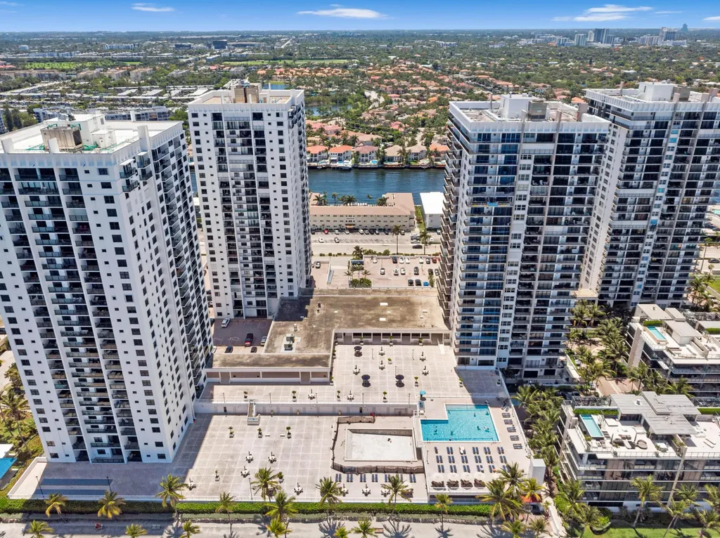 3701 N Country Club Drive Aventura FL 33180
