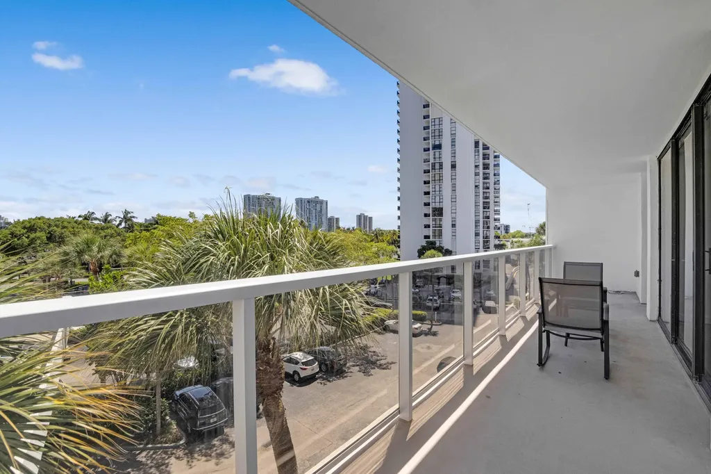 3701 N Country Club Drive Aventura FL 33180