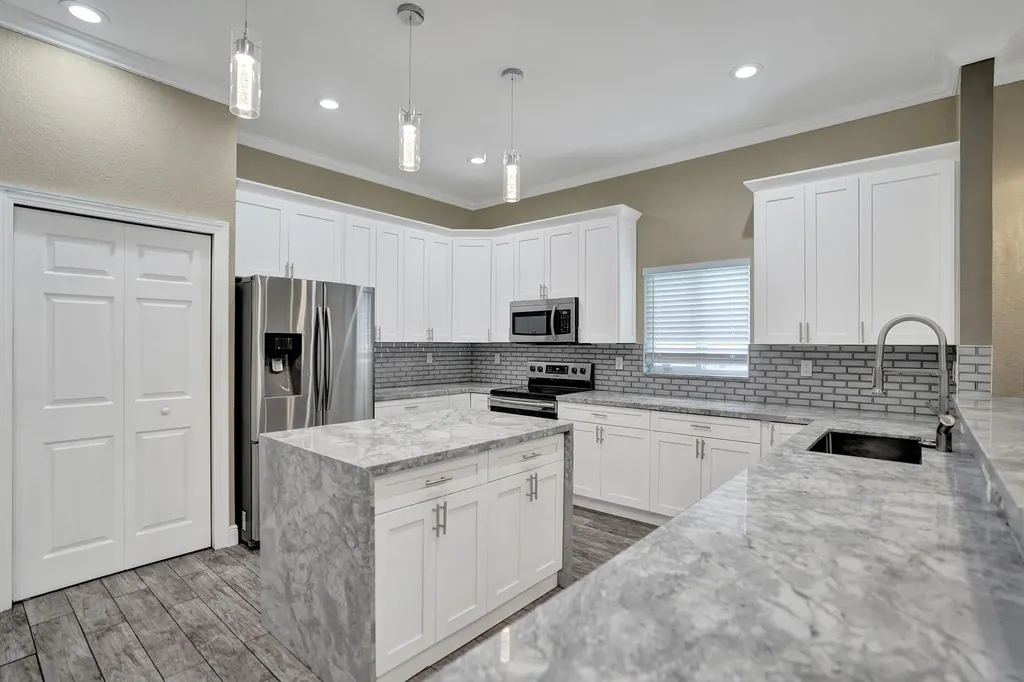434 NW 21st Avenue Pompano Beach FL 33069