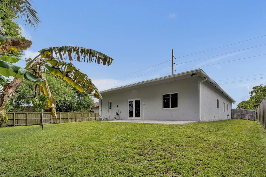 434 NW 21st Avenue Pompano Beach FL 33069