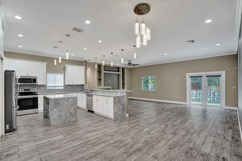 434 NW 21st Avenue Pompano Beach FL 33069