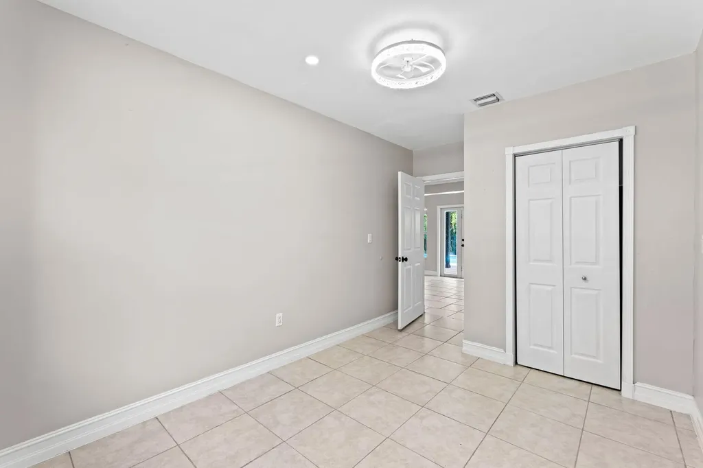 9200 SW 51st Place Cooper City FL 33328