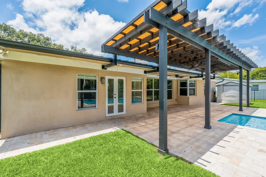 9200 SW 51st Place Cooper City FL 33328
