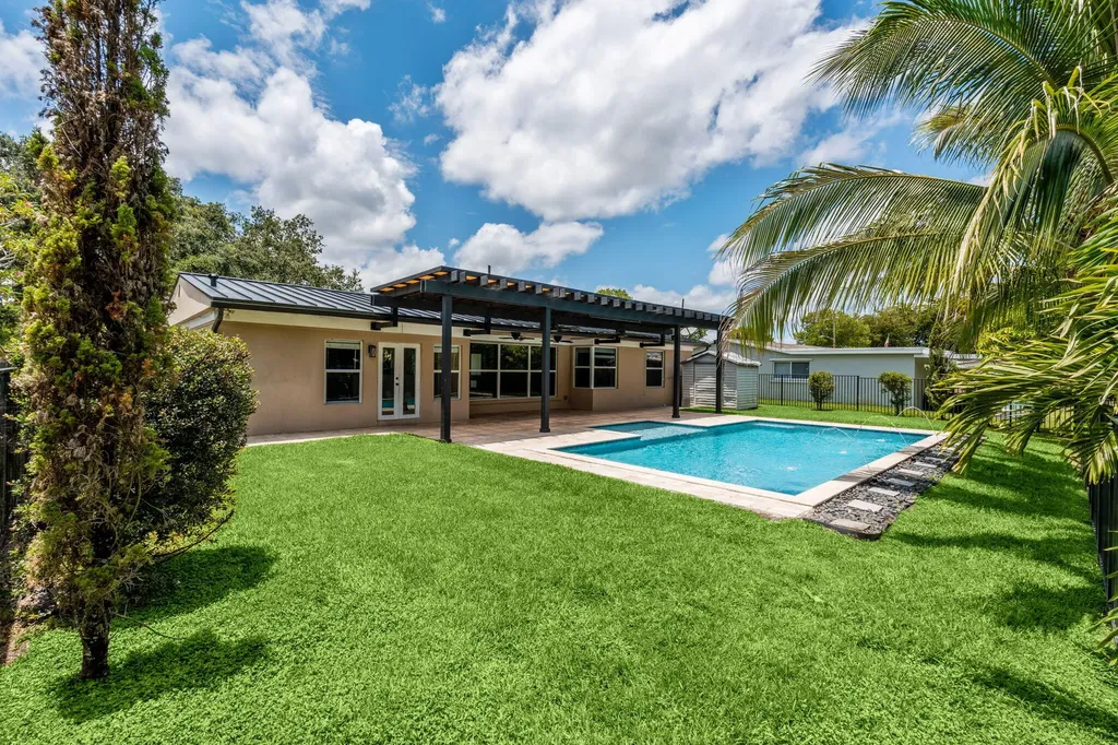 9200 SW 51st Place Cooper City FL 33328