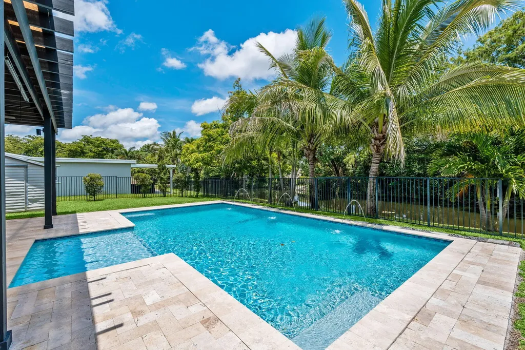 9200 SW 51st Place Cooper City FL 33328