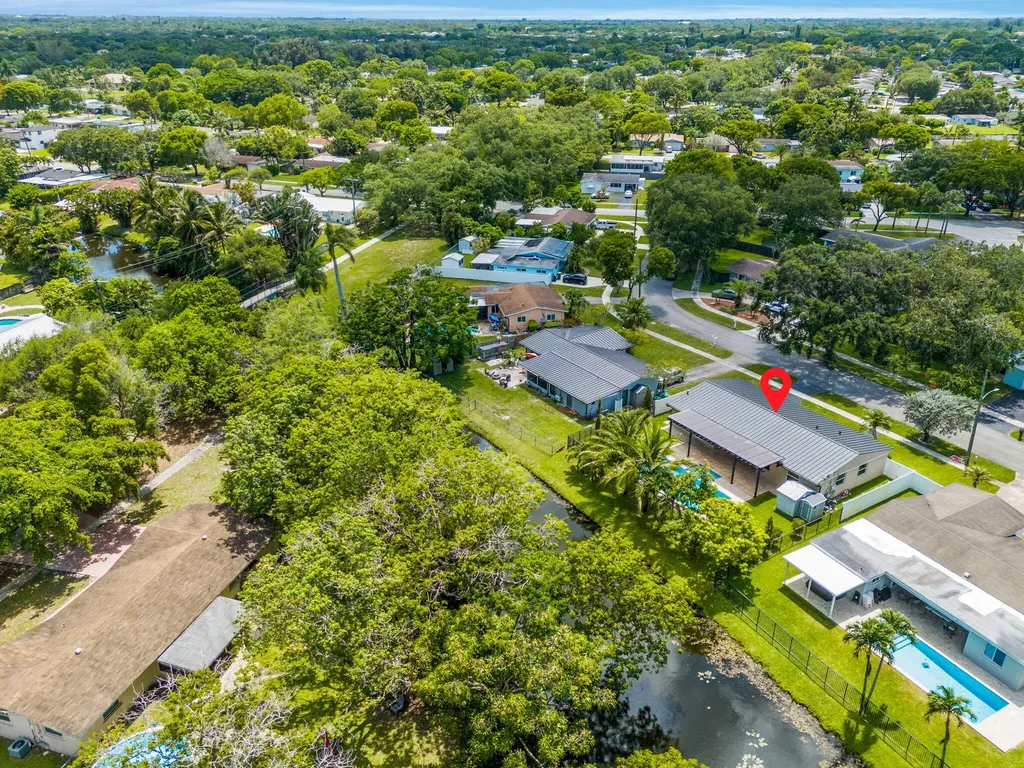 9200 SW 51st Place Cooper City FL 33328